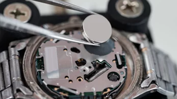 Les piles de montres, piles standards, batteries et accumulateurs du Comptoir Niçois, grossiste de piles pour les professionnels
